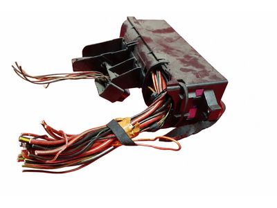 Volkswagen Fuse Box - 1T1-937-615-B