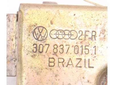 Volkswagen Fox Door Latch Assembly - 307-837-015-1